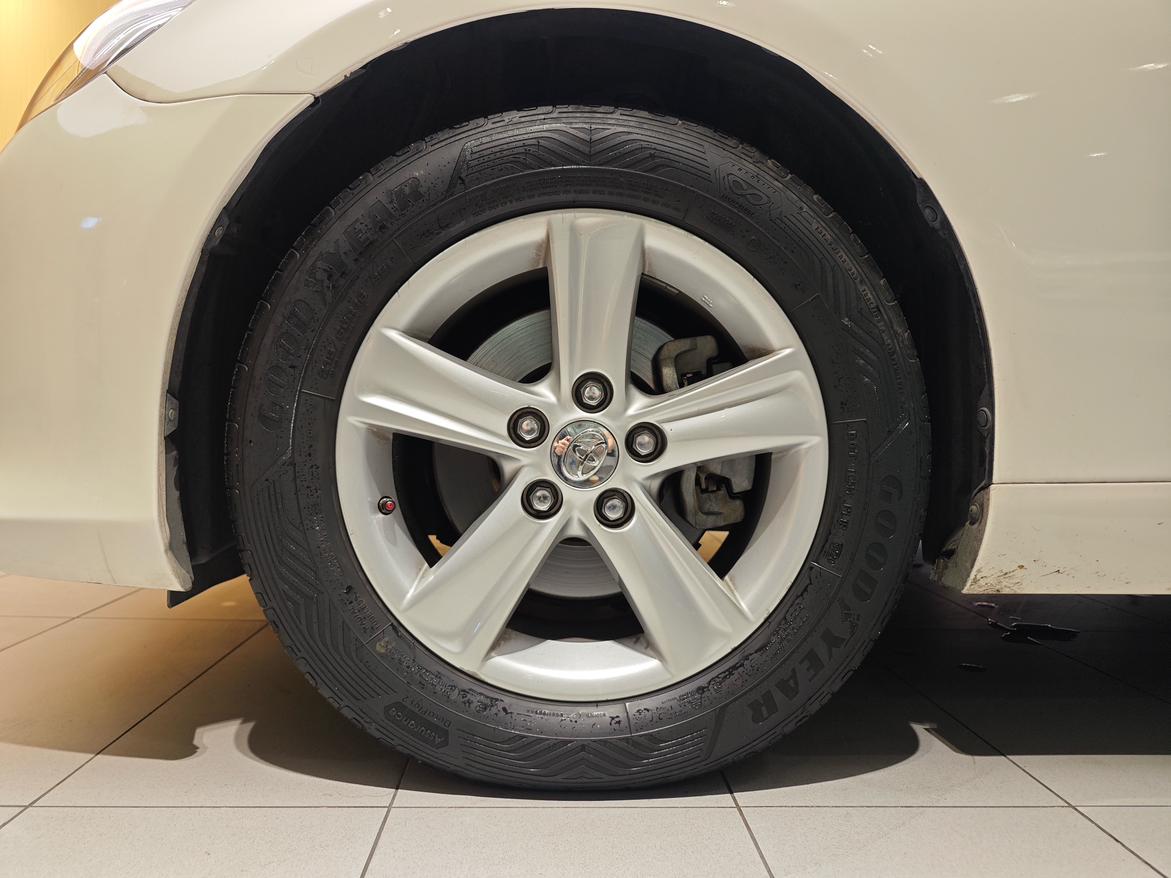 Toyota Reiz