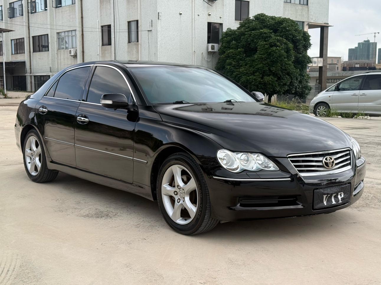 Toyota Reiz