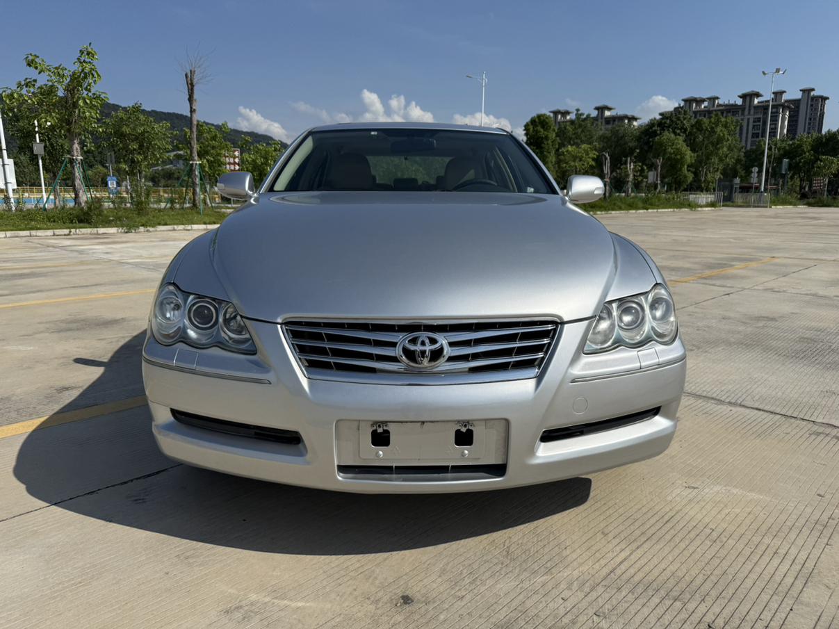 Toyota Reiz