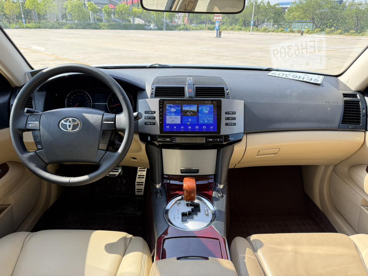 Toyota Reiz