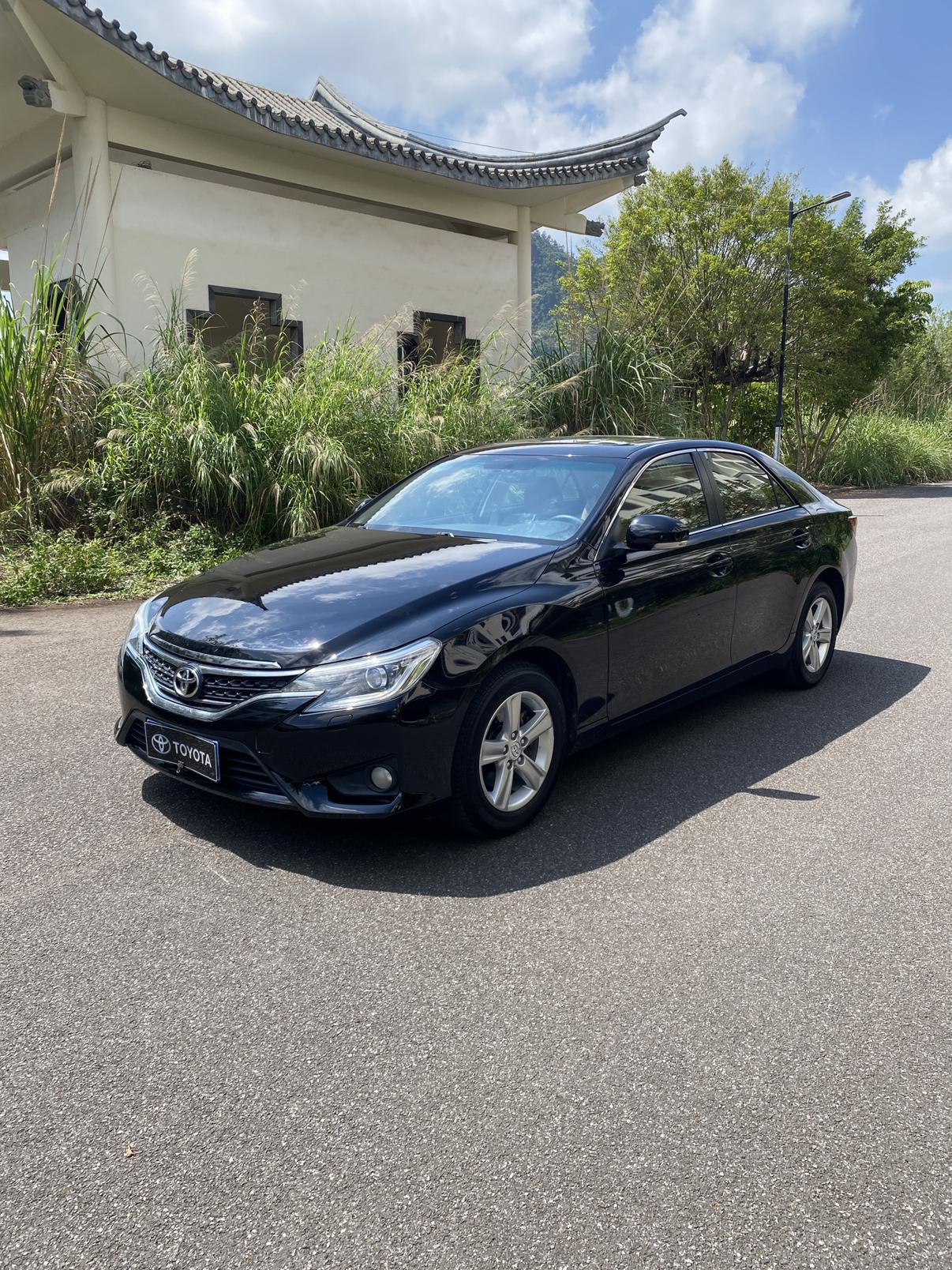 Toyota Reiz