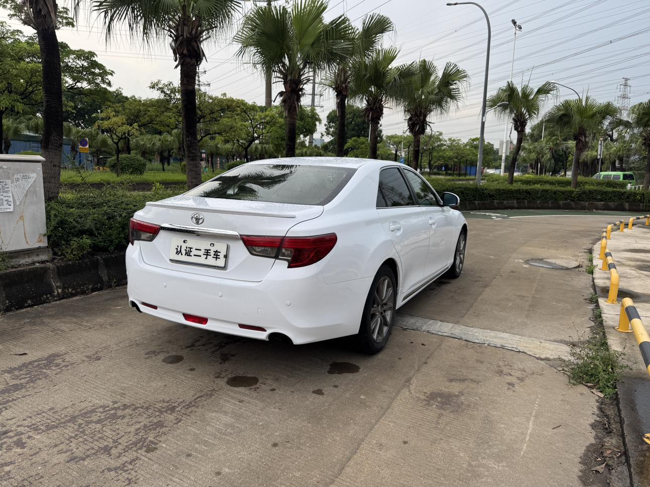 Toyota Reiz