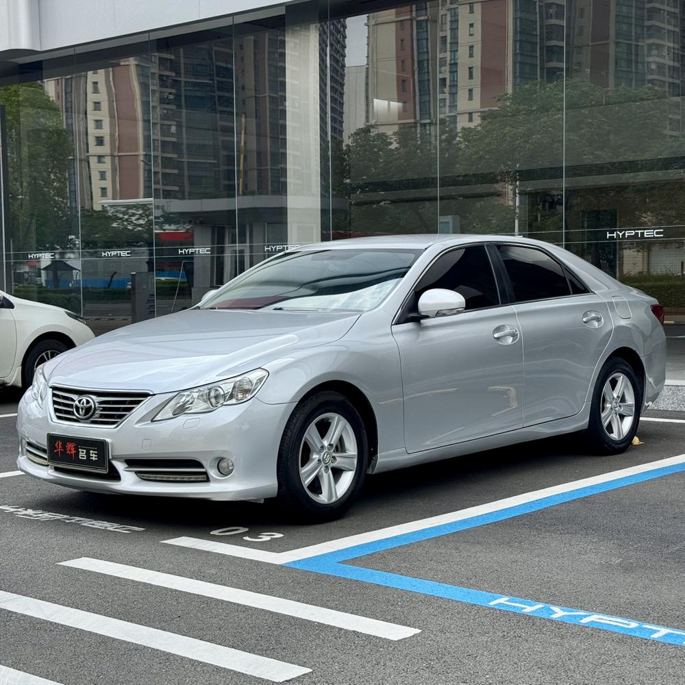 Toyota Reiz