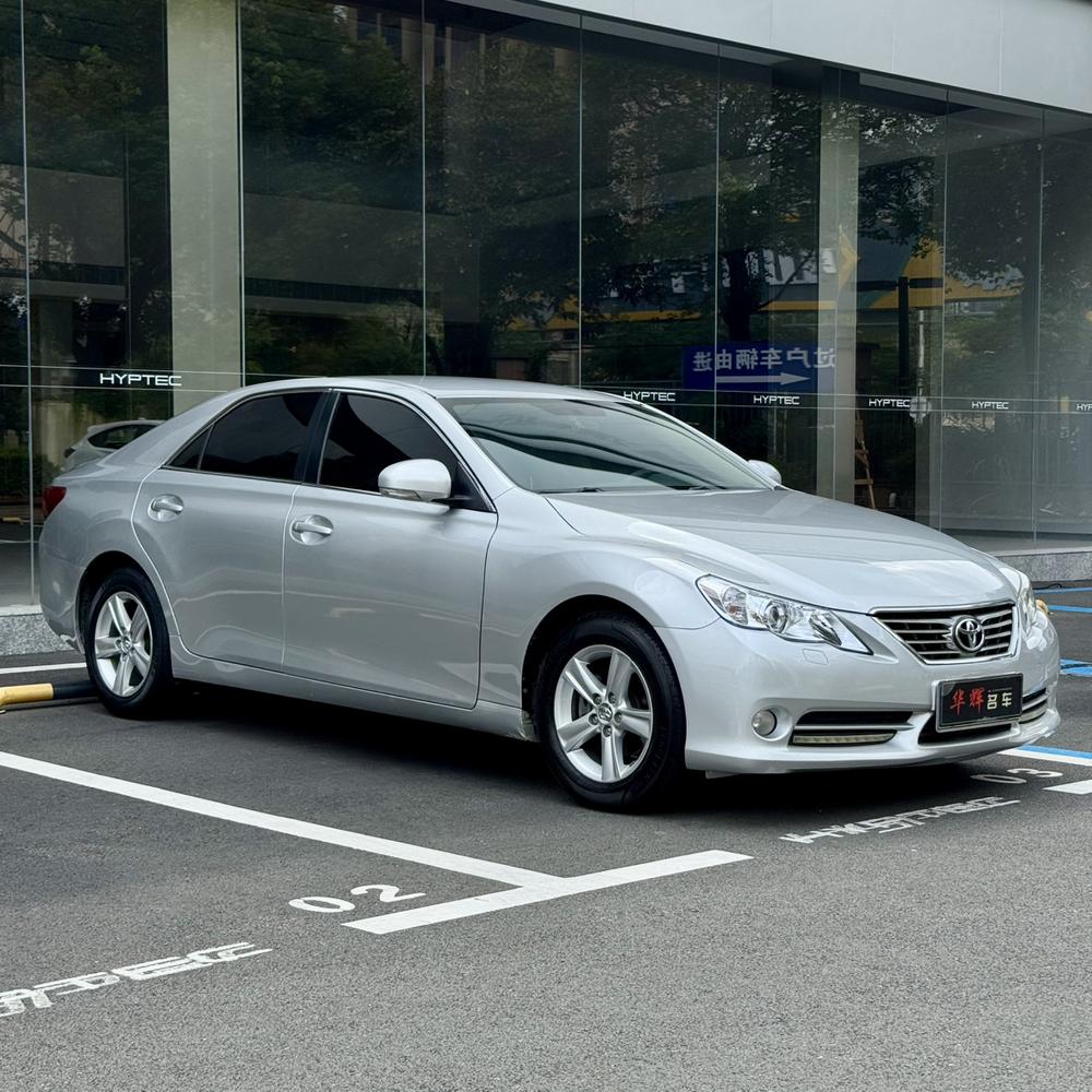 Toyota Reiz