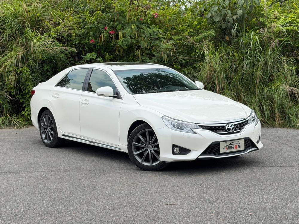 Toyota Reiz
