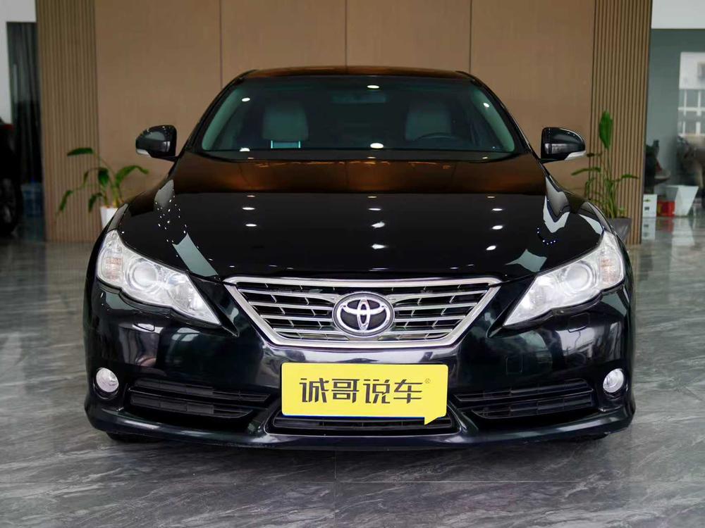 Toyota Reiz