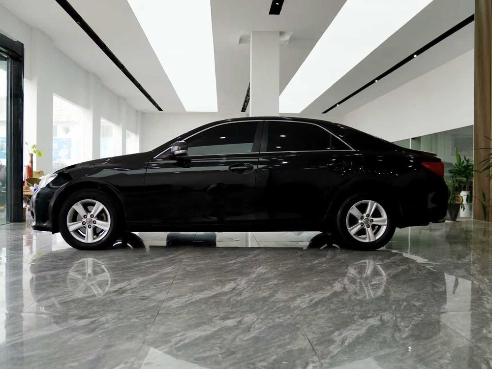 Toyota Reiz