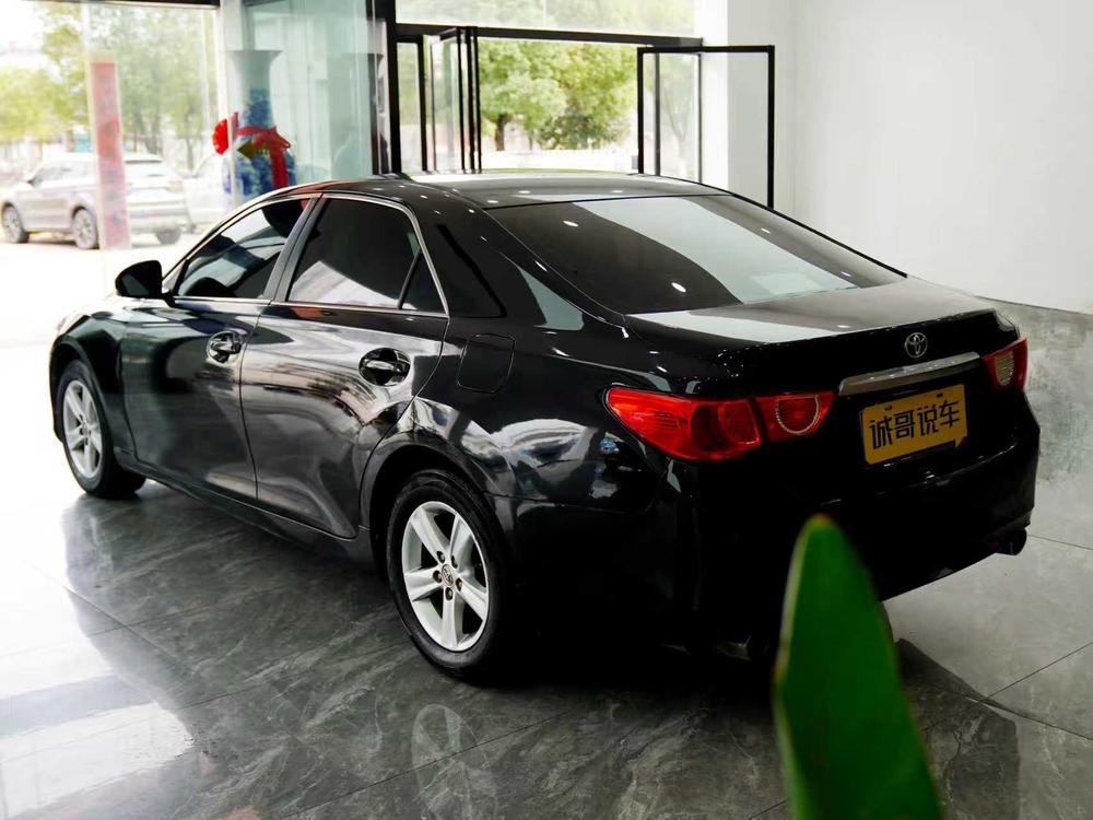 Toyota Reiz