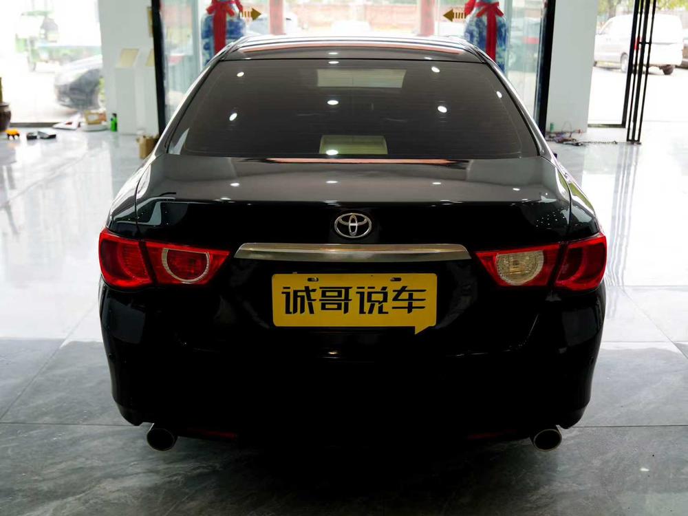Toyota Reiz