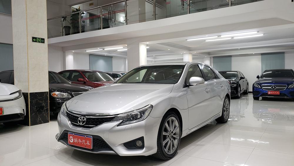 Toyota Reiz