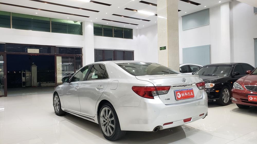 Toyota Reiz