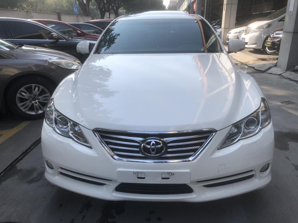 Toyota Reiz