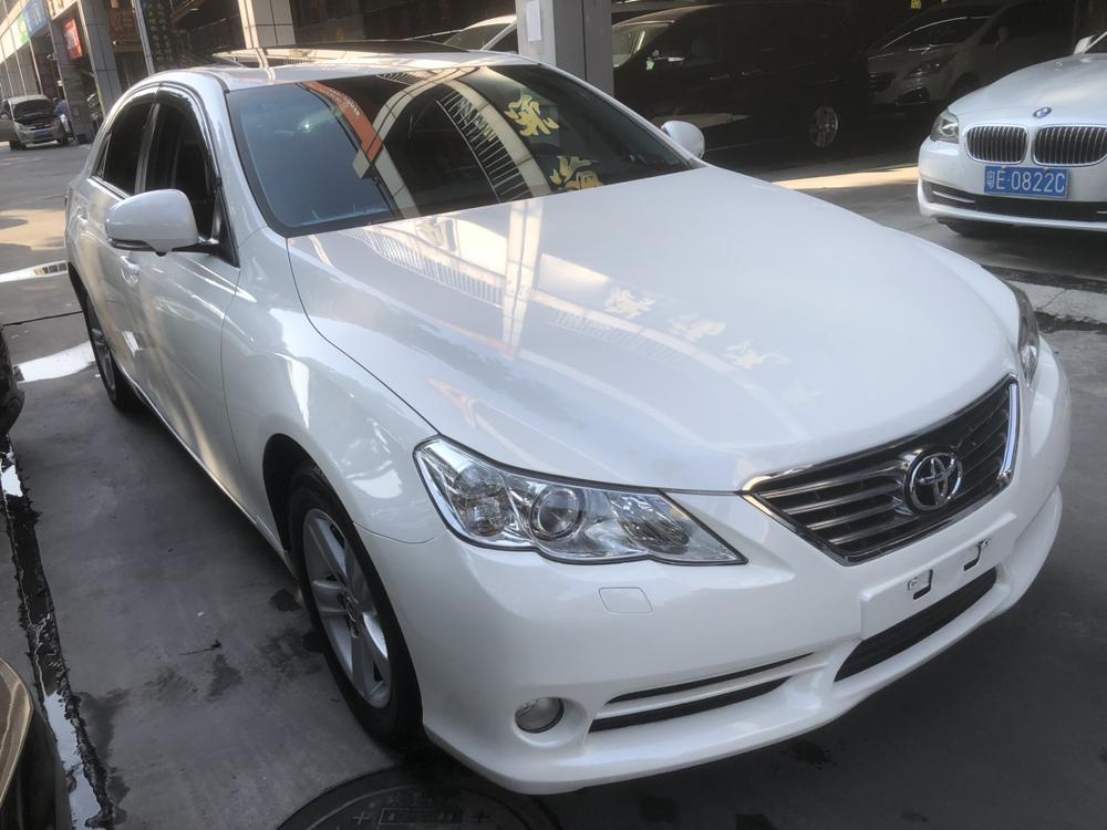 Toyota Reiz