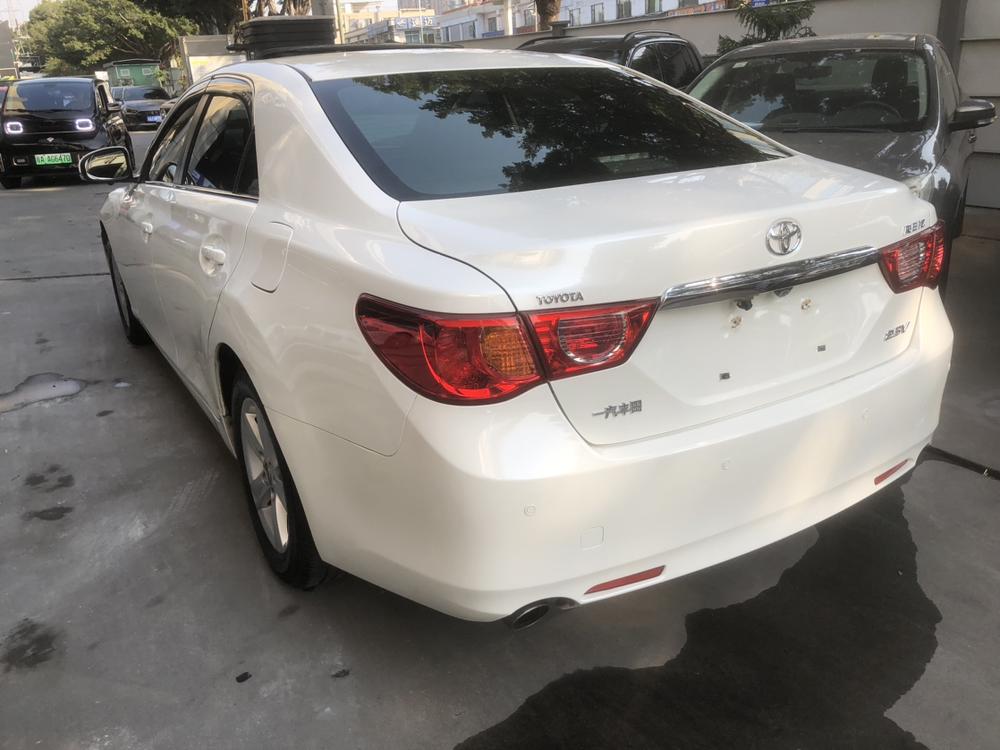 Toyota Reiz