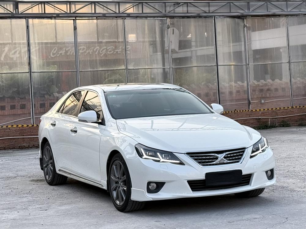 Toyota Reiz