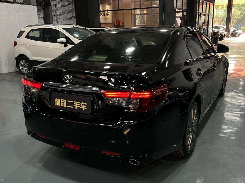 Toyota Reiz