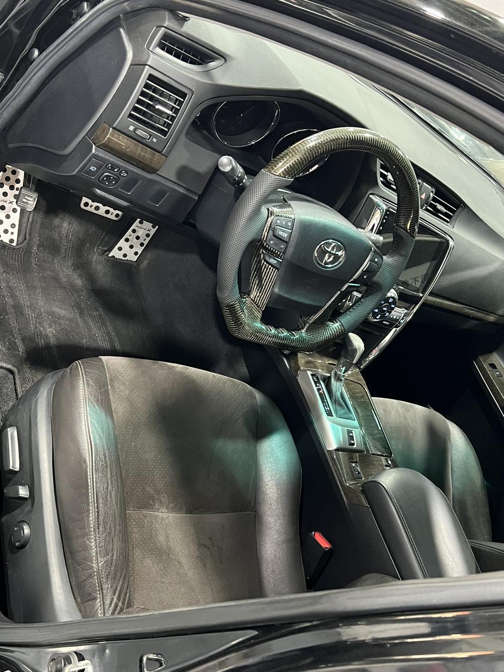 Toyota Reiz