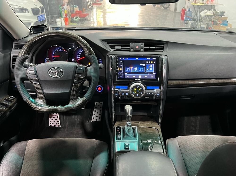 Toyota Reiz