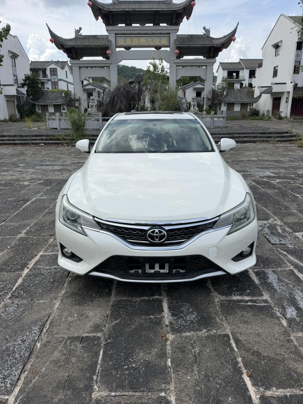 Toyota Reiz