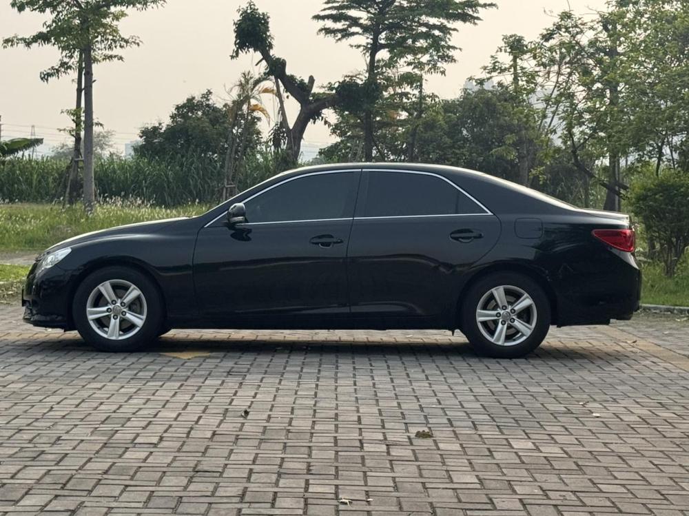 Toyota Reiz