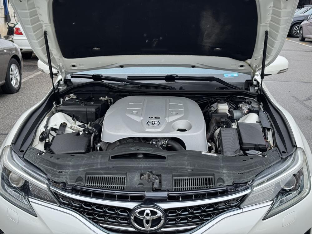 Toyota Reiz
