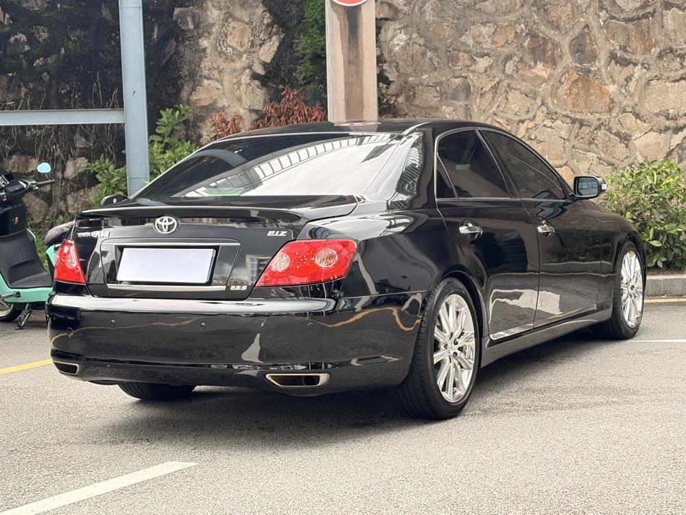 Toyota Reiz