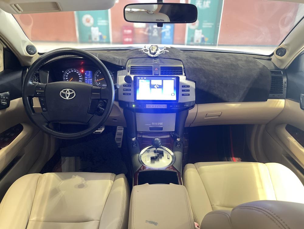 Toyota Reiz