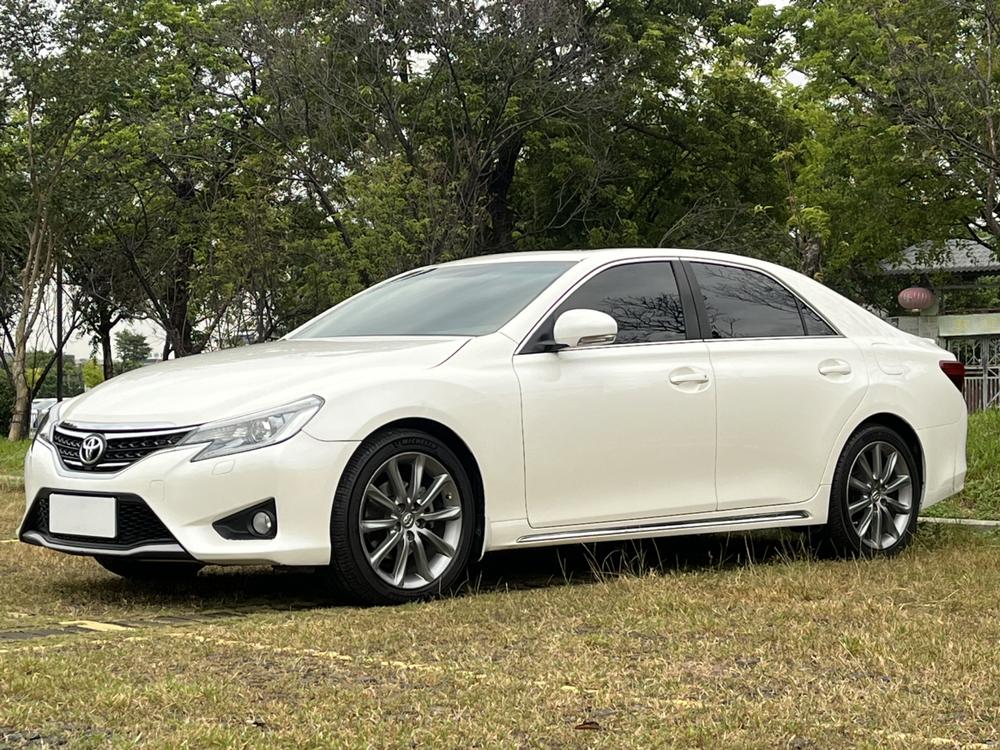 Toyota Reiz