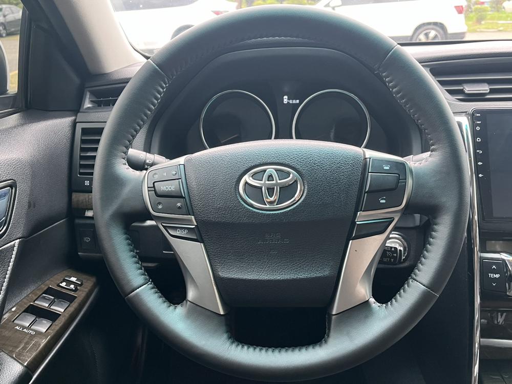 Toyota Reiz