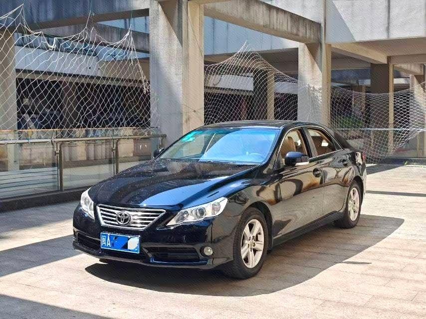 Toyota Reiz