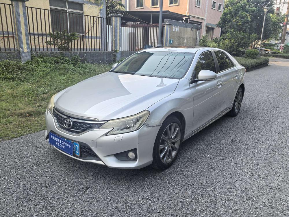 Toyota Reiz