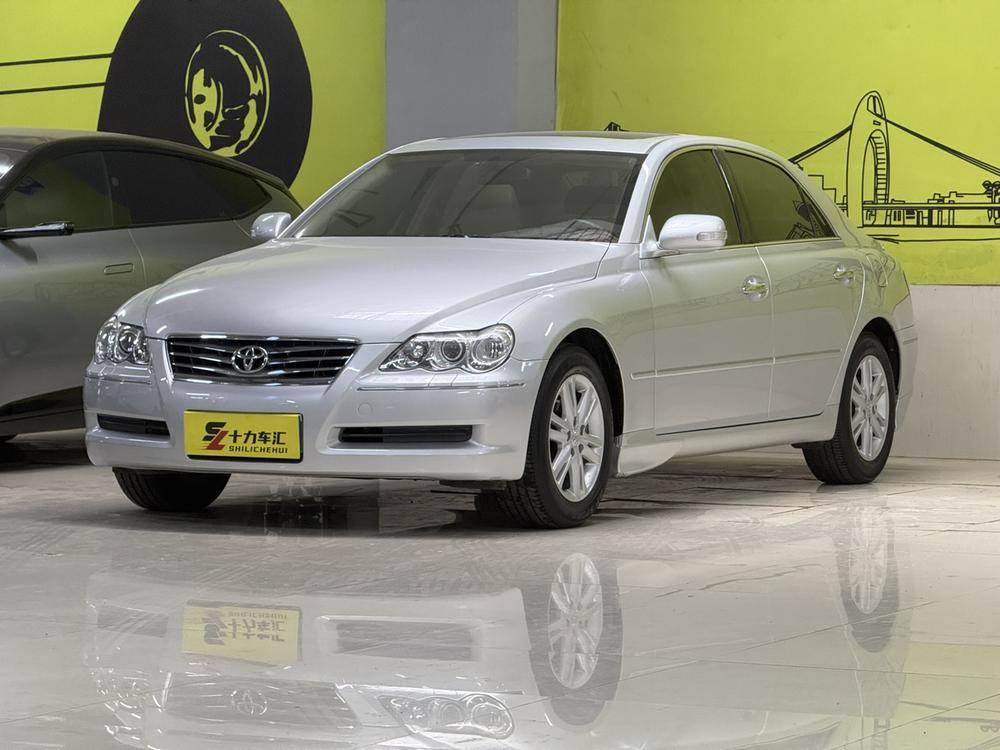 Toyota Reiz