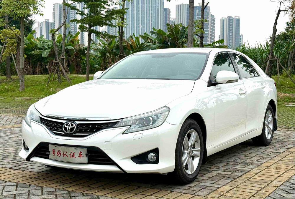 Toyota Reiz
