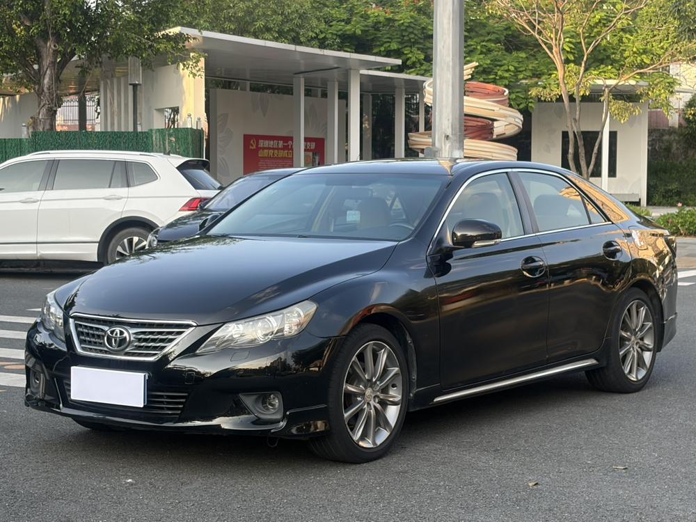 Toyota Reiz