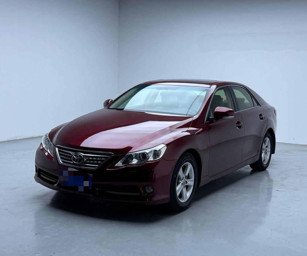 Toyota Reiz