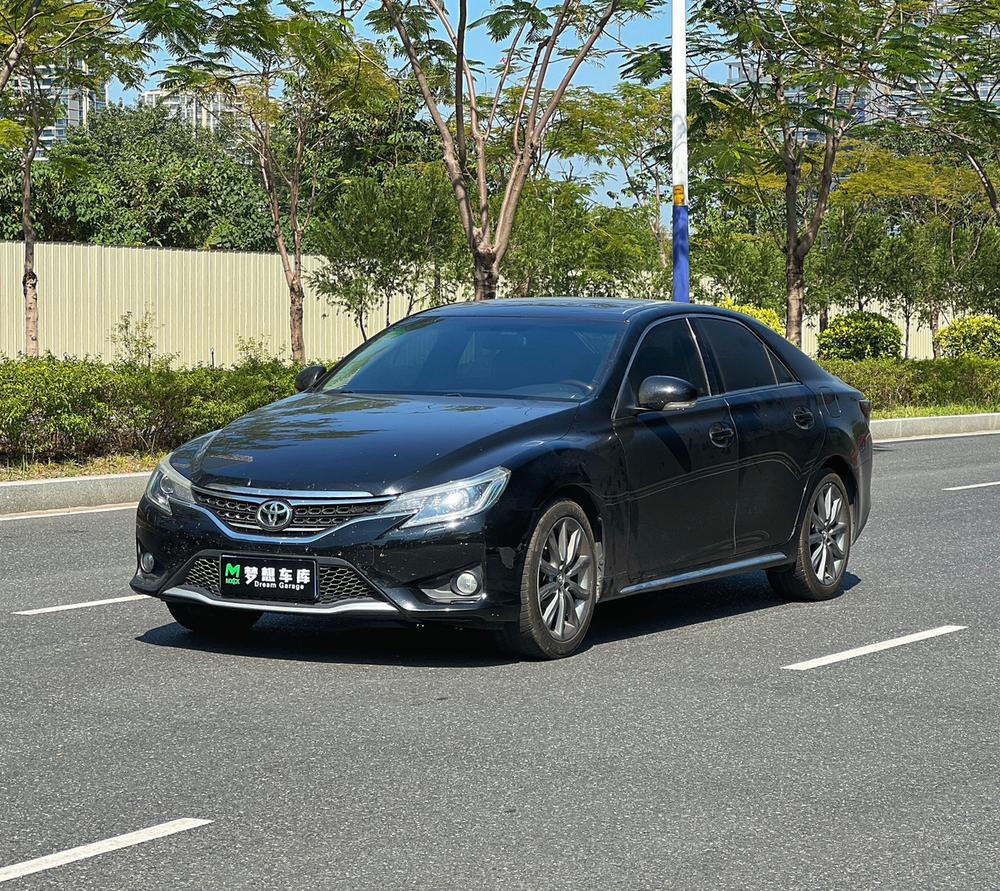 Toyota Reiz