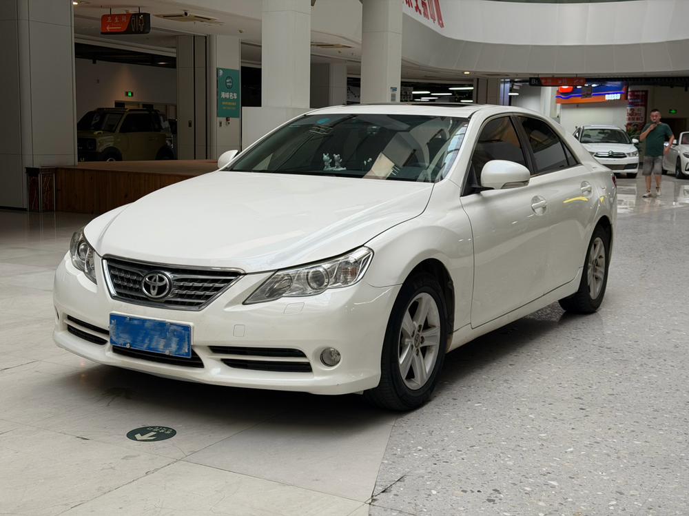 Toyota Reiz