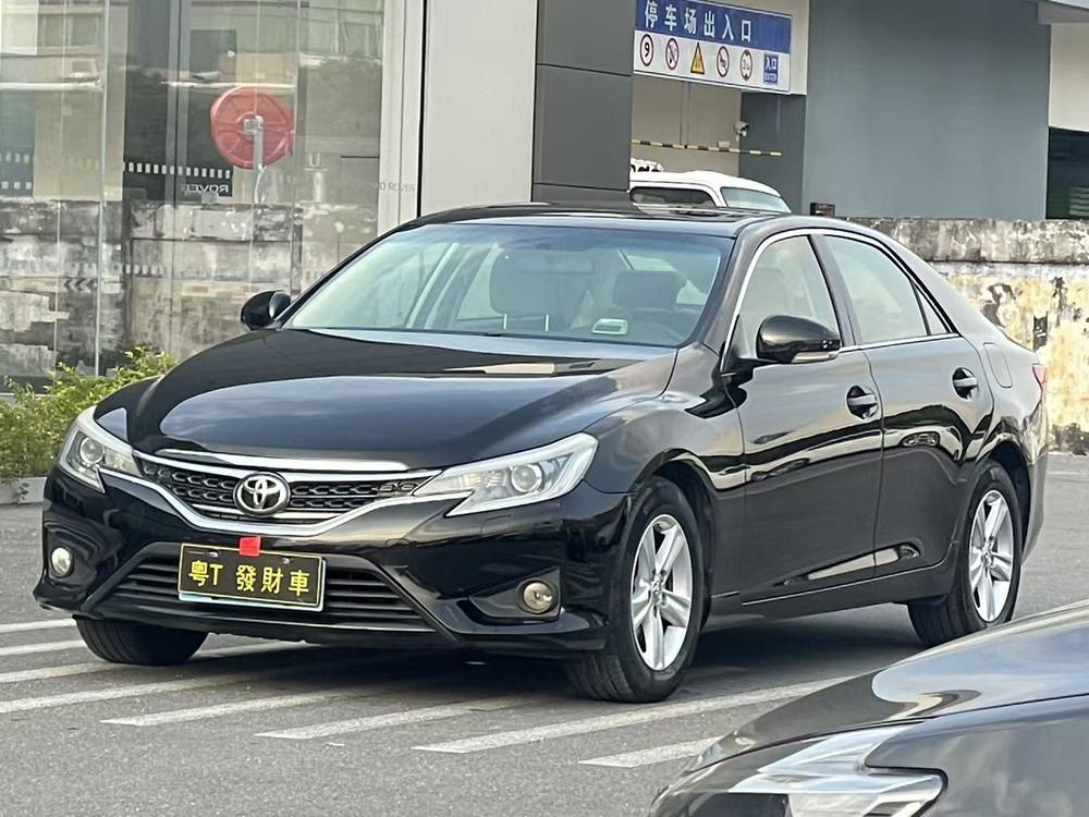 Toyota Reiz
