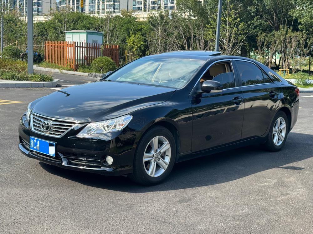 Toyota Reiz