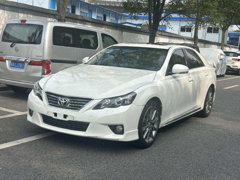 Toyota Reiz