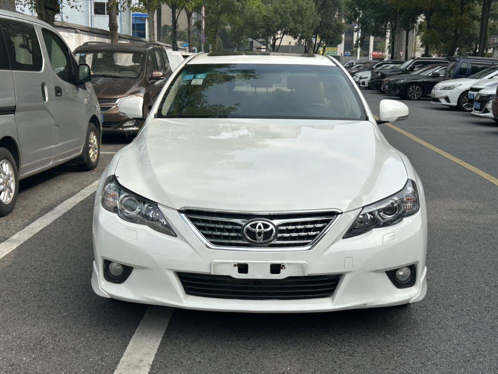 Toyota Reiz