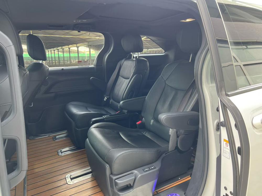 Toyota Sienna