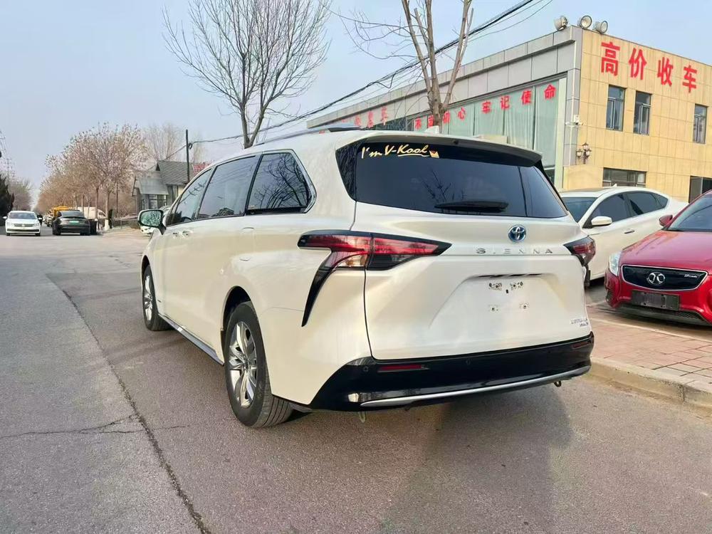 Toyota Sienna