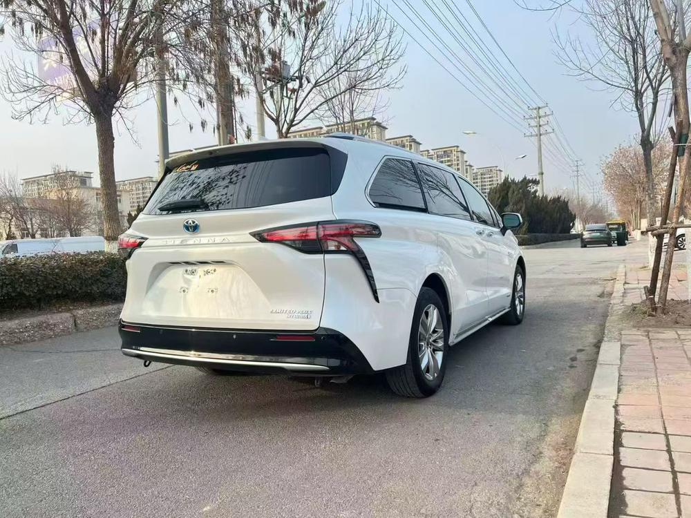 Toyota Sienna
