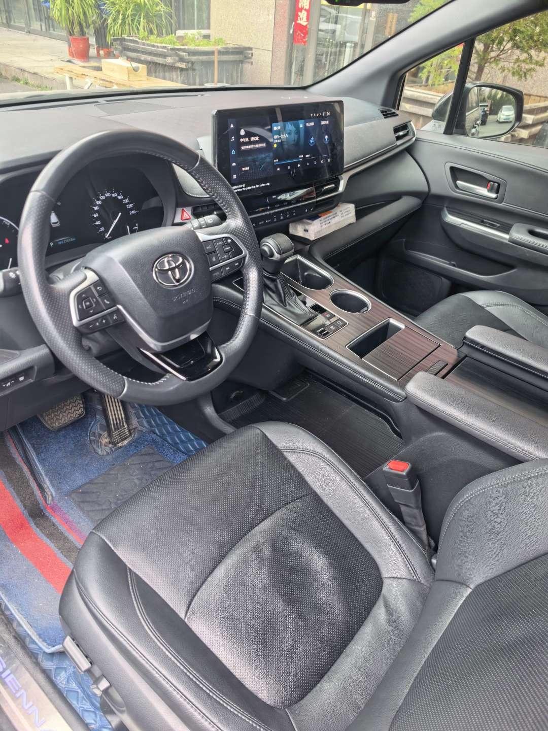 Toyota Sienna