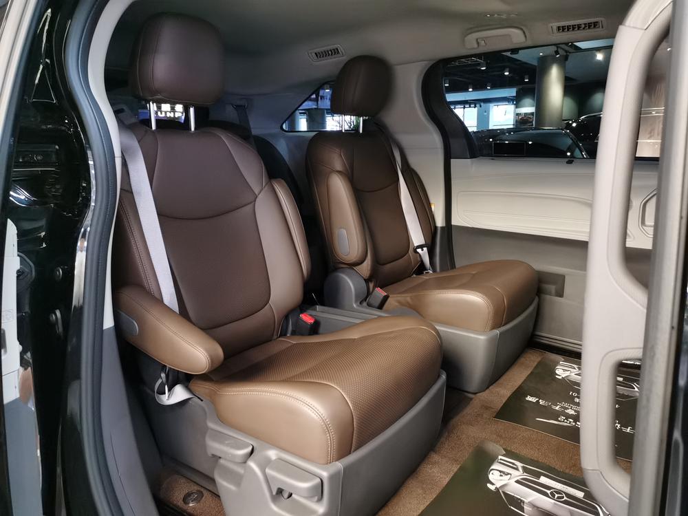 Toyota Sienna