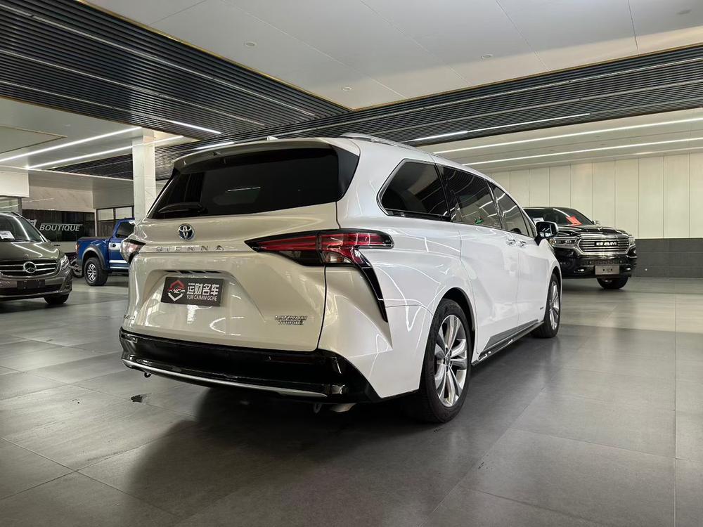 Toyota Sienna