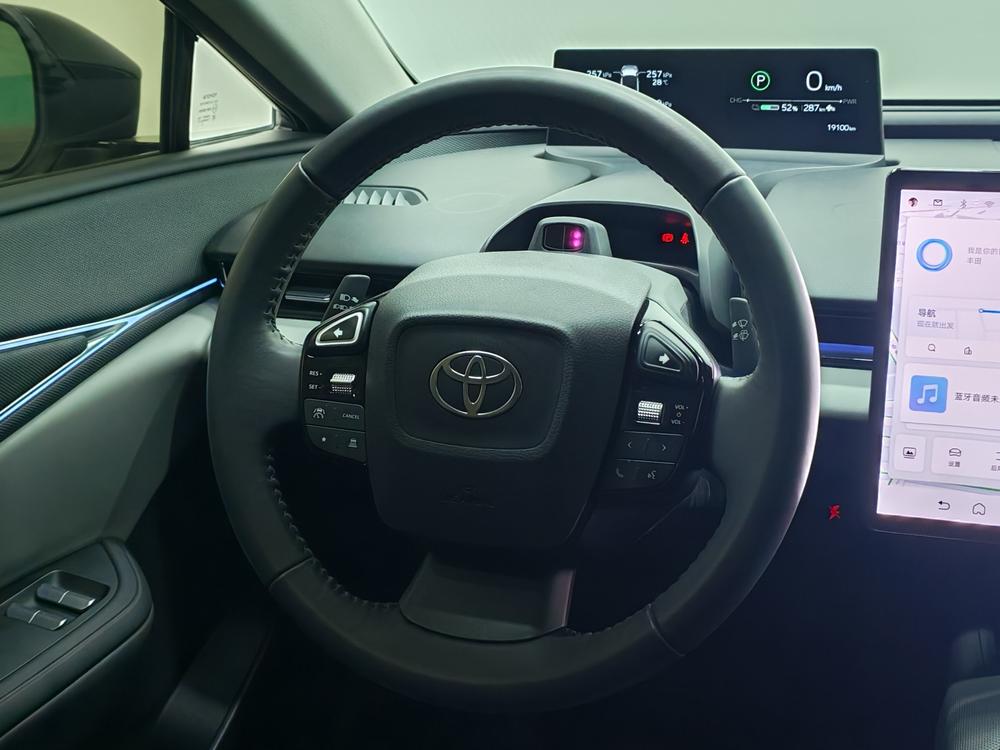 Toyota Toyota bZ5