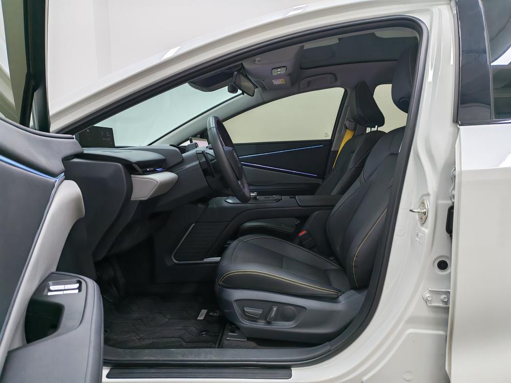 Toyota Toyota bZ5