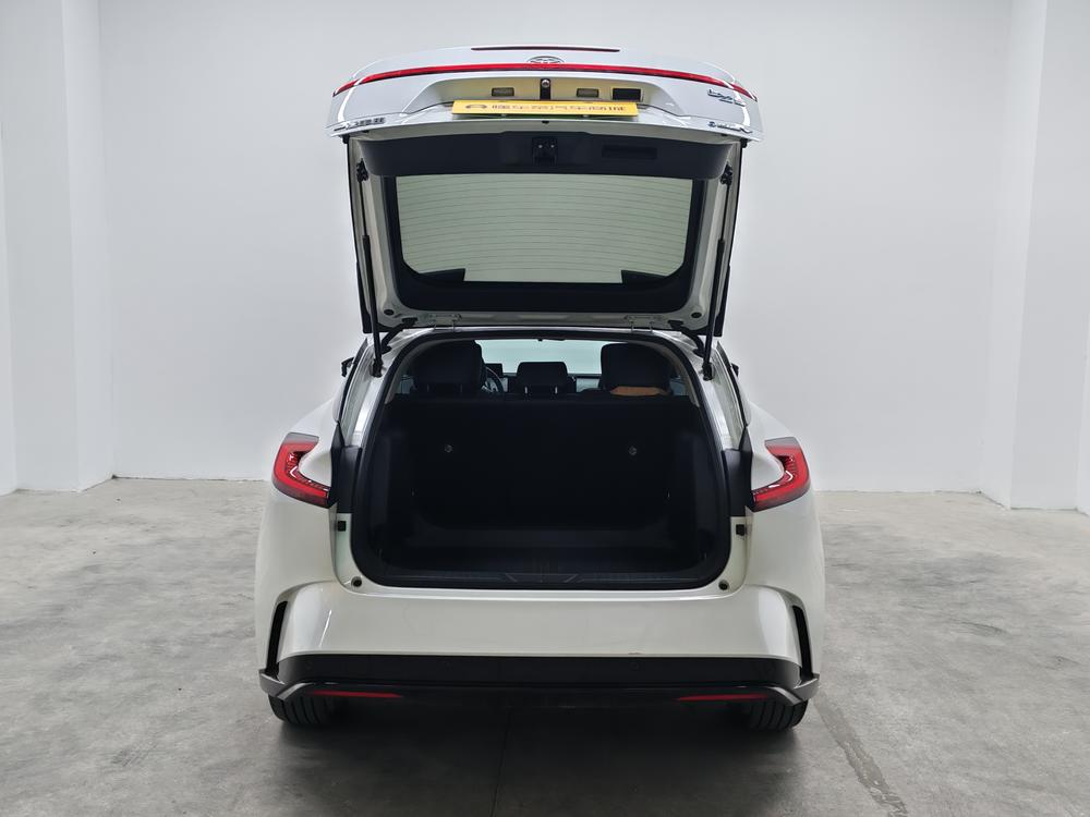 Toyota Toyota bZ5